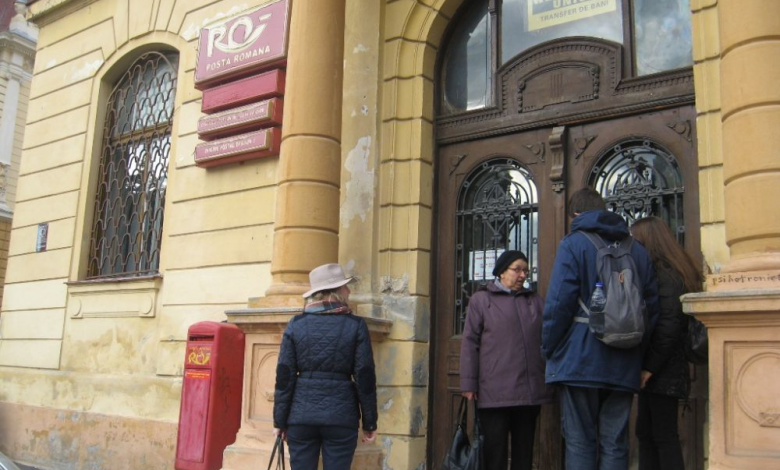 Update BRAŞOV. Îngrijorări şi drăcuieli la uşa Poştei; nici pensiile nu au fost plătite astăzi 1 img-5249.jpg