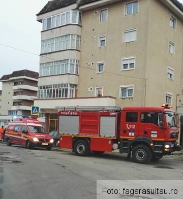 BRAȘOV. Intervenție de urgență pentru... o oală 1 incendiufagaras.jpg