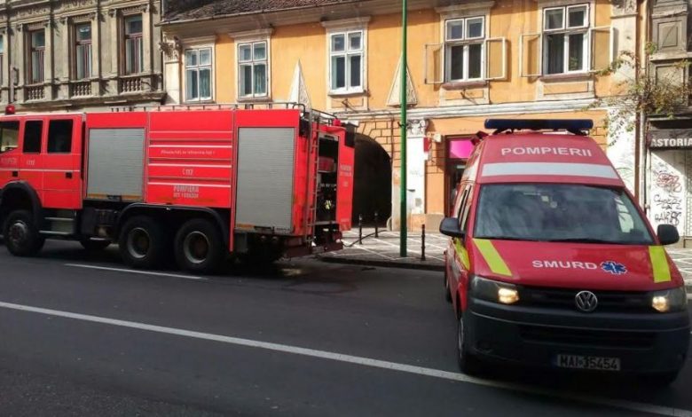 BRAȘOV. Incendiu pe strada Mureșenilor! 1 incendiumuresenilor.jpg