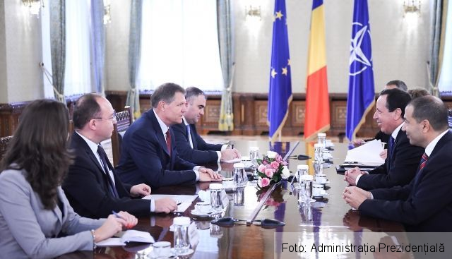 Președintele Klaus Iohannis a primit vizita ministrului Afacerilor Externe din Tunisia 1 iohannisministrutunisian.jpg