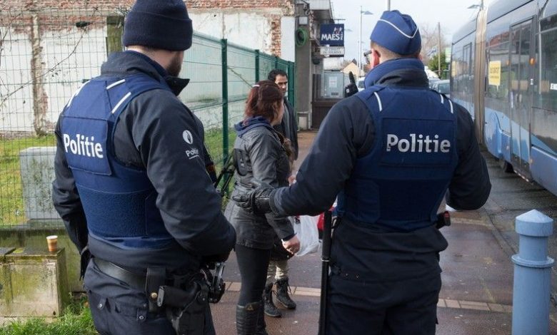 „CREIERUL” atentatelor teroriste din Paris şi Bruxelles este... 1 politie-bruxelles.jpg