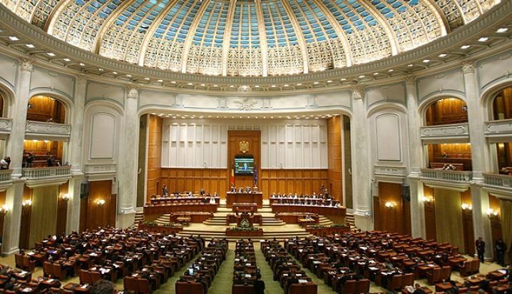 Moţiunea simplă pe Educaţie iniţiată de PNL a fost respinsă 1 senatulromaniei1.jpg
