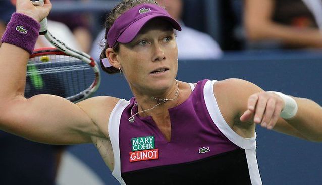 Samantha Stosur o atacă pe Sharapova 1 stosur.jpg