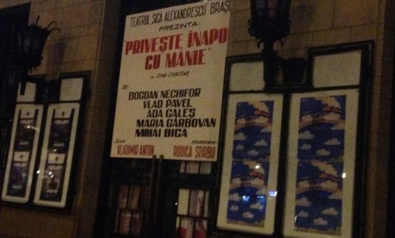 BRAȘOV. Protestatarii de la teatru acuză „intoxicarea” presei 1 teatru_14.jpg