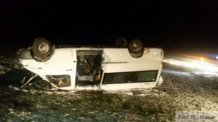 Update. BRAȘOV. Accident cu 7 victime într-un microbuz răsturnat. FOTO 1 IMG-20161113-WA0003_225335.jpg