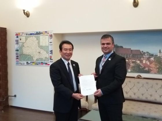BRAŞOV. Cu ce mesaj au venit „fraţii” japonezi din Musashino pentru braşoveni? 1 Vestea1_226279.jpg