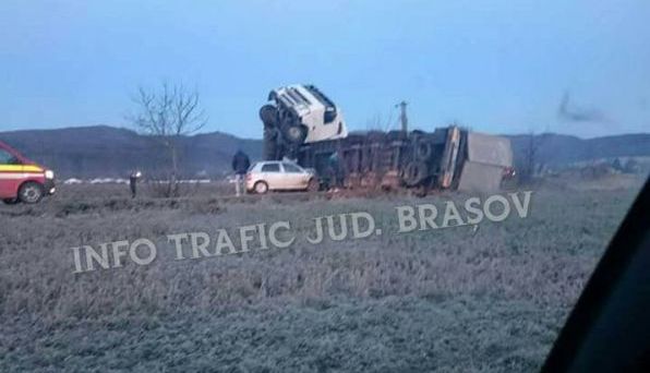 BRAŞOV. Accident cu o victimă, între Zărneşti şi Cristian (FOTO) 1 accidentzarnesti_2.jpg