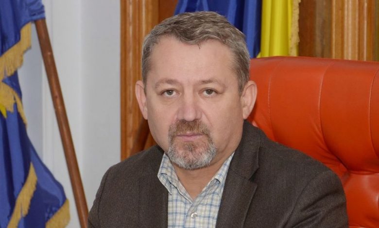 adrian-sanda.jpg