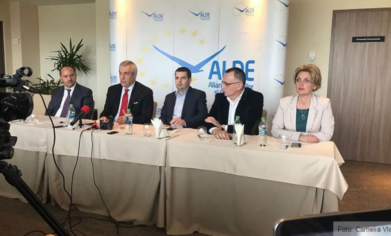 BRAȘOV. Liderii ALDE au lăudat implementarea sistemului de învățământ dual, regretând totodată soarta industriei brașovene 1 alde-bv.jpg