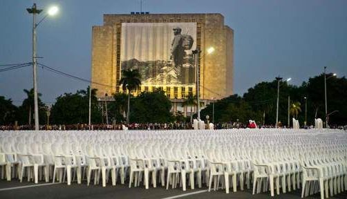 FUNERALIILE LUI FIDEL CASTRO. Şefi de stat prezenţi şi absenţi... 1 castro_6.jpg