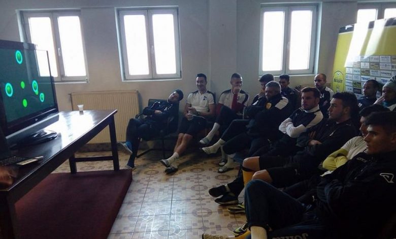 BRAȘOV. Antrenament special. „Stegarii” au testat NeuroTracker. Aplicația este folosită de formații de top precum Barcelona sau Manchester United - FOTO 1 fcbv_39.jpg