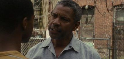 Denzel Washington, regizor şi actor prinicipal în Fences 1 fences.jpg