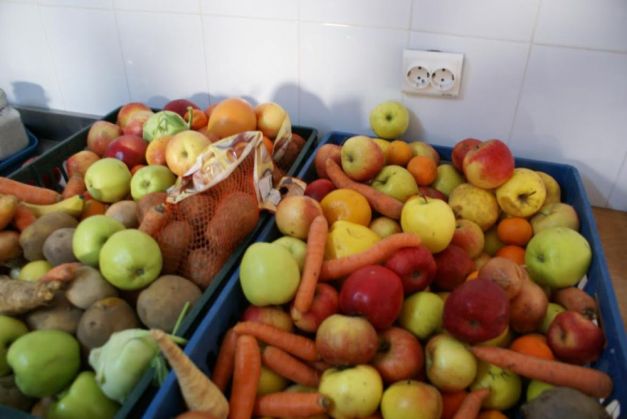 BRAŞOV. Fructe şi legume de la copii pentru alţi copii 1 fructe_225826.jpg