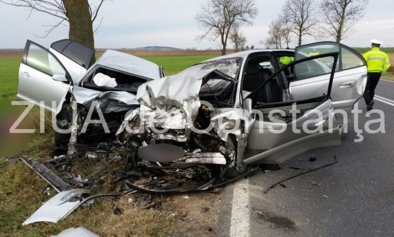 Trei persoane au murit în urma coliziunii dintre două autoturisme 1 harsova.jpg