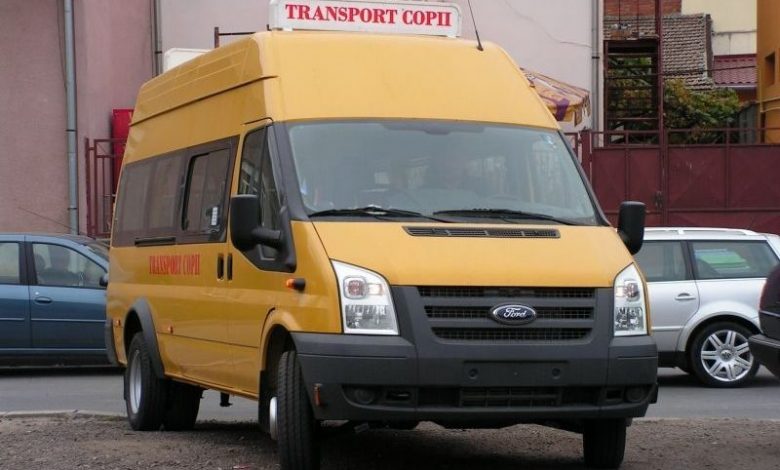 Elev rănit în microbuzul şcolar! Şoferul consumase alcool înainte de a se urca la volan 1 microbuzscolar2.jpg