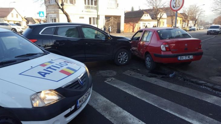 BRAŞOV. Coliziune la intersecţia străzilor Avram Iancu şi Morii 1 morii_226060.jpg
