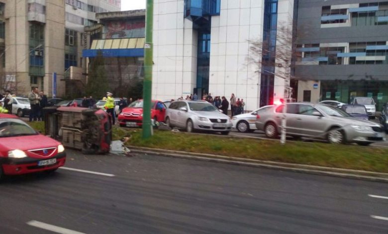Update. BRAŞOV. A suferit un atac de panică, după răsturnarea maşinii pe Bulevardul Mihail Kogălniceanu 1 primarie1.jpg