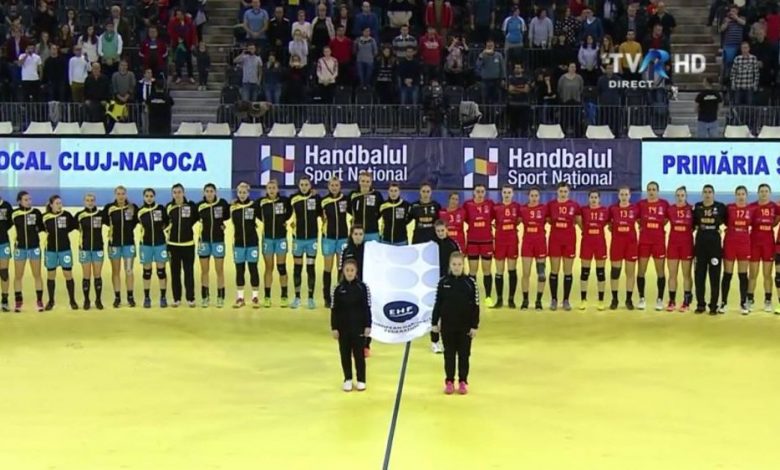 Jucătoarele de la CORONA BRAŞOV, remarcate în prima zi a Trofeului Carpaţi!!! 1 romaniab.jpg
