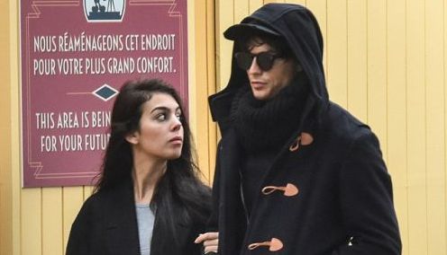 Noua CUCERIRE a lui Ronaldo!!!... 1 ronaldochi.jpg