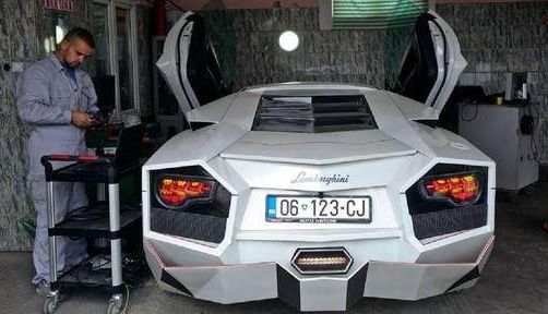 Şi-a CONSTRUIT propriul Lamborghini!!! 1 selmani.jpg