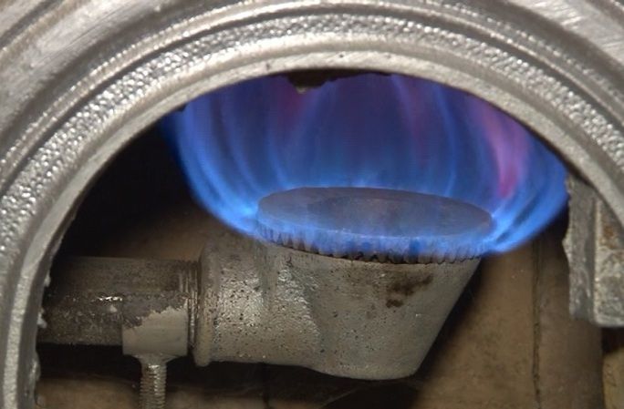 Au murit intoxicați cu monoxid de carbon 1 soba.jpg