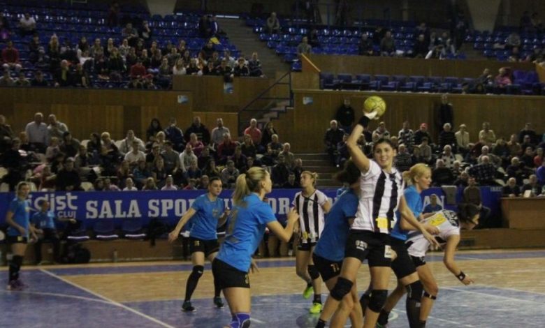 HANDBAL FEMININ. Surpriză de proporţii în Liga Naţională!!! 1 ucj.jpg