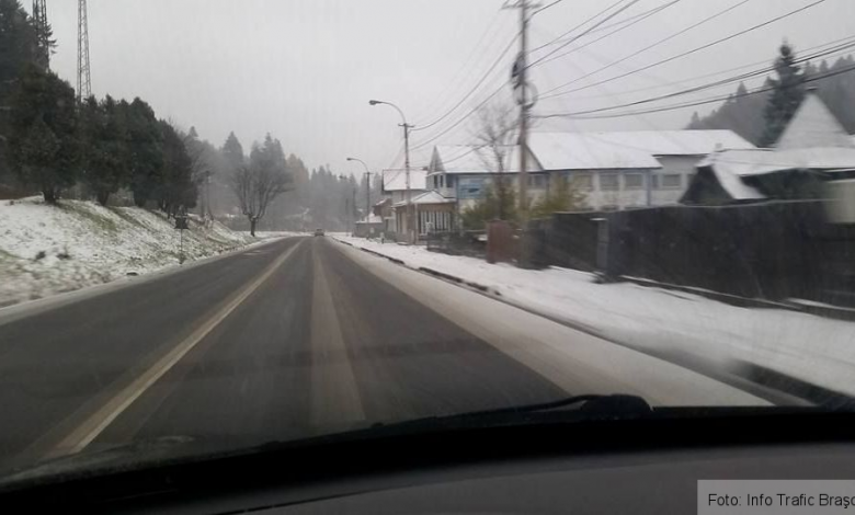 BRAŞOV. Se circulă în condiţii de iarnă pe mai multe drumuri 1 zapa.jpg