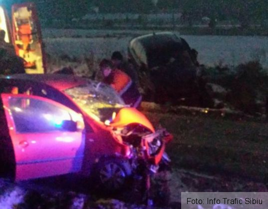 Şofer mort la Sibiu, în urma unei depăşiri neregulamentare 1 accident sibiu_227694.jpg