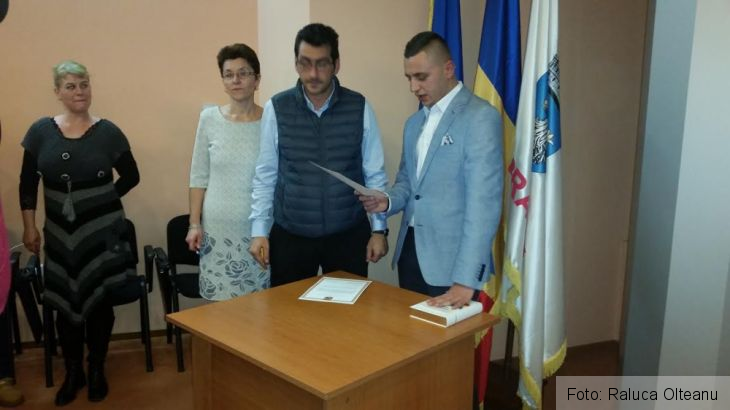BRAȘOV. Achim Gheorghe Silviu a depus jurământul pentru funcția de consilier local (FOTO) 1 achim_228170.jpg