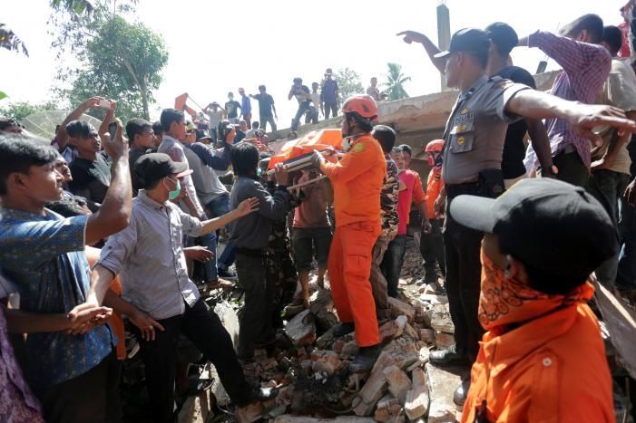 Seism în Indonezia. Cel puțin 25 de morți 1 cutremur_11.jpg