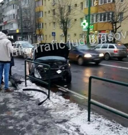 Braşov. Bandă blocată pe Bulevardul Griviţei (FOTO) 1 grivitei.jpg