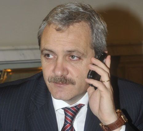 Update. De ce l-a sunat Dragnea pe Iohannis în Ajunul Crăciunului? Și-ar fi dorit atunci niște porumbei călători... 1 liviu-dragnea-fane-31.jpg