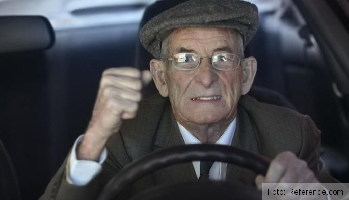 ÎN SFÂRȘIT! Cineva se gândește și la bătrânii de la volan. Permis auto doar pentru un an! 1 sofer-batran.jpg