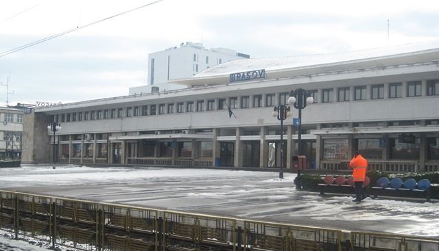 BRAŞOV. Circulaţia trenurilor a fost reluată pe ambele fire, între Predeal şi Braşov, dar garniturile înregistrează întârzieri 1 tren_8.jpg