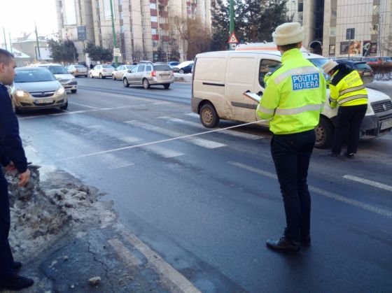BRAŞOV. Doi bătrâni loviţi pe trecerea de pietoni, pe B-dul Griviţei 1 IMG-20170119-WA0001_229371.jpg
