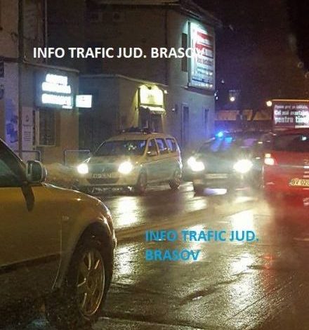Update. BRAȘOV. Pieton lovit de mașină pe „zebra” de la intersecția Bulevardului 15 Noiembrie cu Castanilor! Șoferul a fugit de la locul faptei 1 accidentcastanilor.jpg