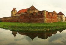 cetatea-fagaras_2.jpg