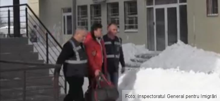 BRAȘOV. Criminal expulzat din România după o pedeapsă ispășită la Penitenciarul Codlea, pentru omor deosebit de grav 1 chinez_229136.png