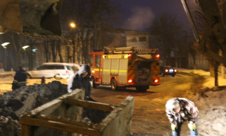 Update. BRAȘOV. Conductă de gaz spartă de muncitori, în Făgăraș! Aproape 100 de locuințe sunt afectate (FOTO) 1 fagaras_5.jpg