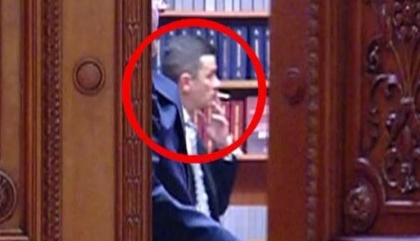 Premierul Sorin Grindeanu s-a ales deja cu o plângere la Poliție 1 grindeanu-fumand.jpg