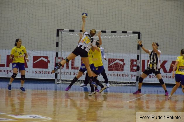 handbalcoronacluj04_228719.JPG