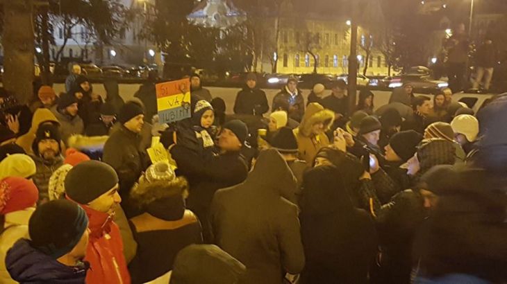 Update BRAŞOV. Circa 400 de manifestanţi la protestul faţă de graţiere 1 protest1_229408.jpg
