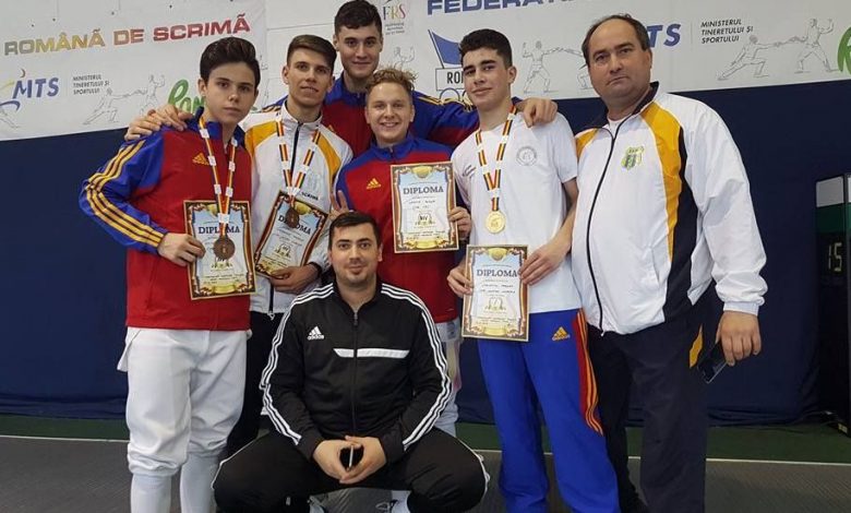 BRAȘOV. Rareș Ailincă, pe podium la Campionatul Național de sabie 1 raresailinca.jpg