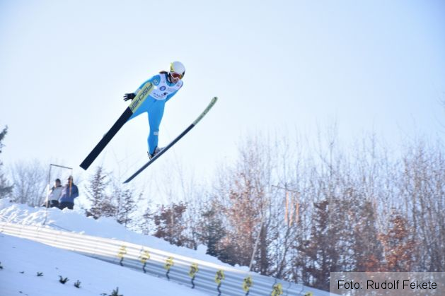 rasnovworldcupladiesskijumpingsambata5704_229983.JPG