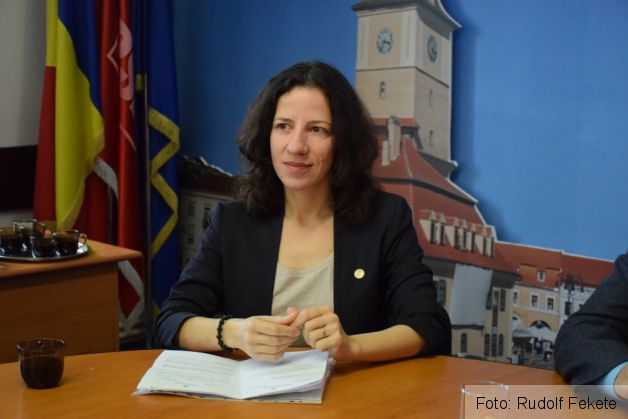 roxanamanzatupsd1_228701.JPG