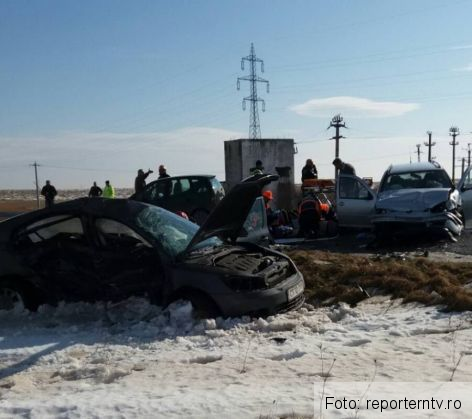O femeie moartă și doi bărbați răniți grav, în urma coliziunii dintre două autoturisme (FOTO) 1 accident constanta 3_230612.jpg