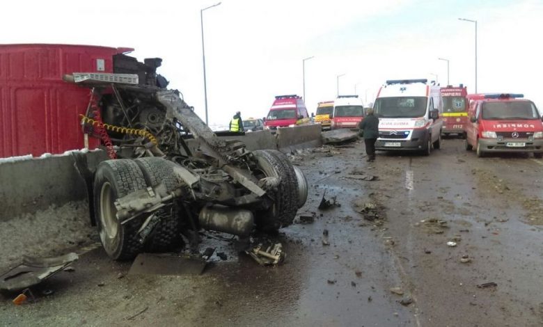 Update. Victima accidentului de pe DN 1, transportată cu elicopterul la spital (FOTO) 1 centura_3.jpg
