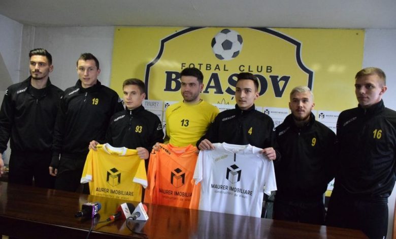 FC BRAȘOV. „Stegarii” și-au prezentat achizițiile. Rareș Enceanu: „Pentru mine, este un pas înainte. Avem șanse mari să promovăm” 1 fcbrasov_11.jpg