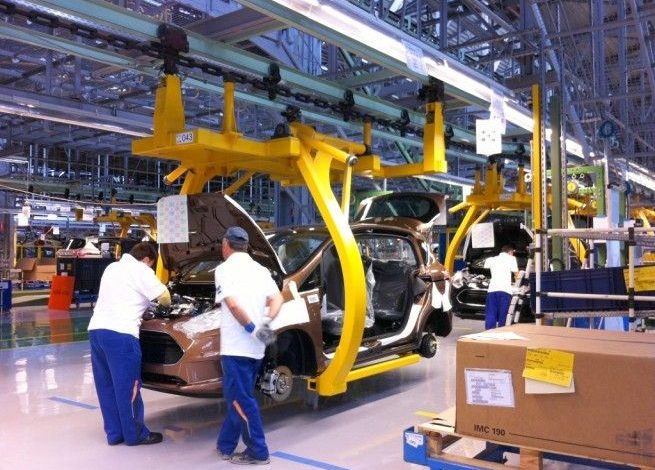 Un parlamentar braşovean ezită să aprobe un ajutor de stat de 130 de milioane de euro unei companii auto străine 1 ford-craiova.jpg