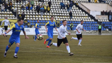 fotbalFCBrasovolimpiasatumare01_231795.JPG